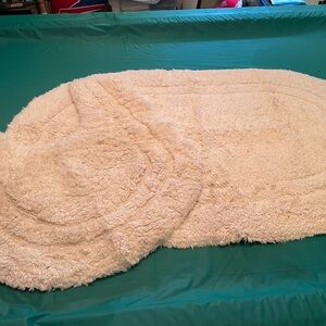 Creme Bath Rug Set